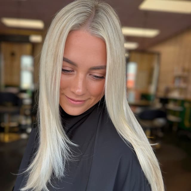 The Velvet Blowout Package at Chelsea’s Chair in Tampa, FL